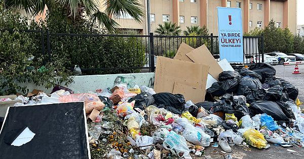 İzmir’de Çöp Krizine Sivil Tepki: 
