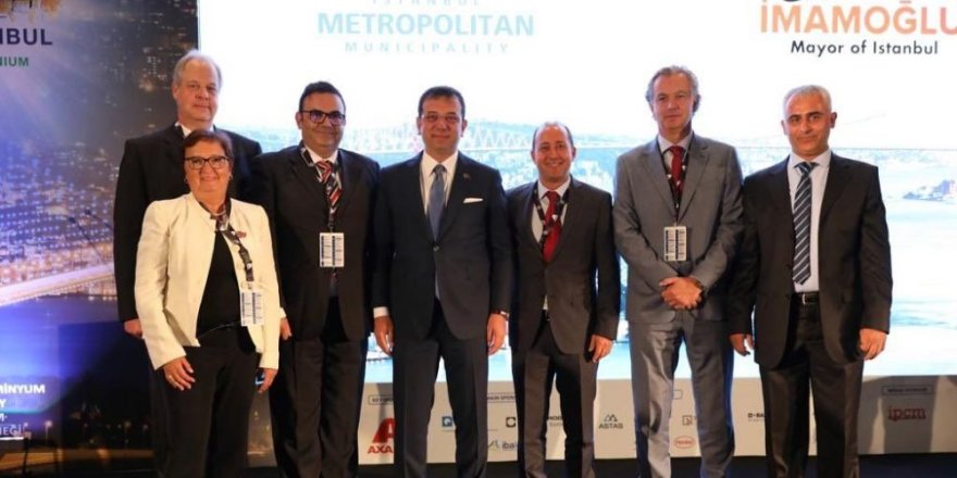 İBB Başkanı İmamoğlu yabancı konuklarını yola çıktığı sloganıyla karşıladı: 'Everything will be alright'