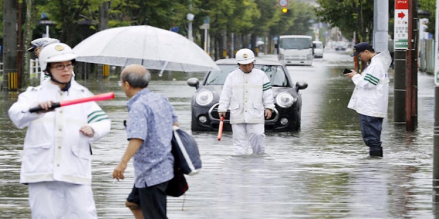 Japonya tayfun felaketi: 40 ölü