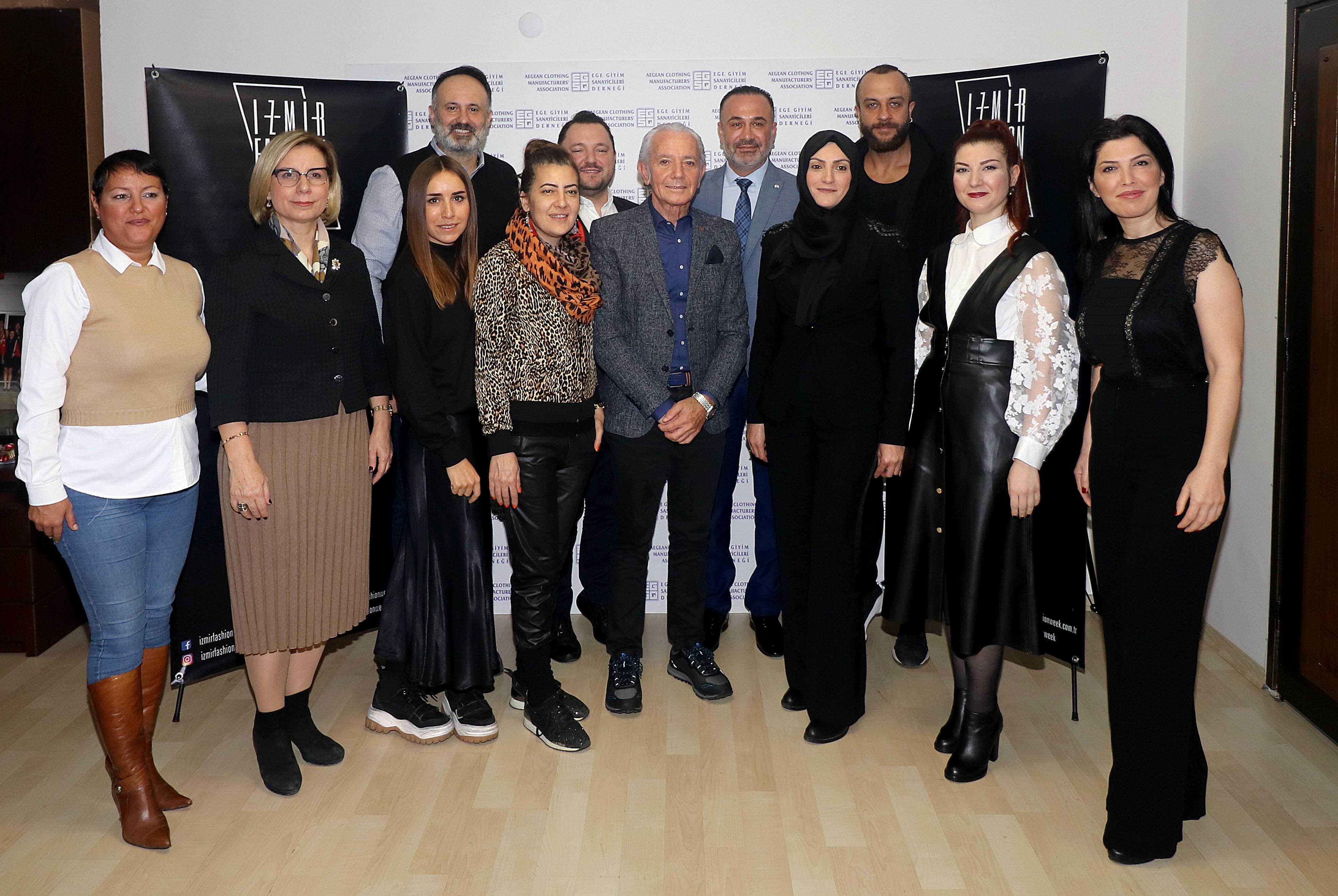 Tasarım kenti İzmir moda haftasına hazırlanıyor