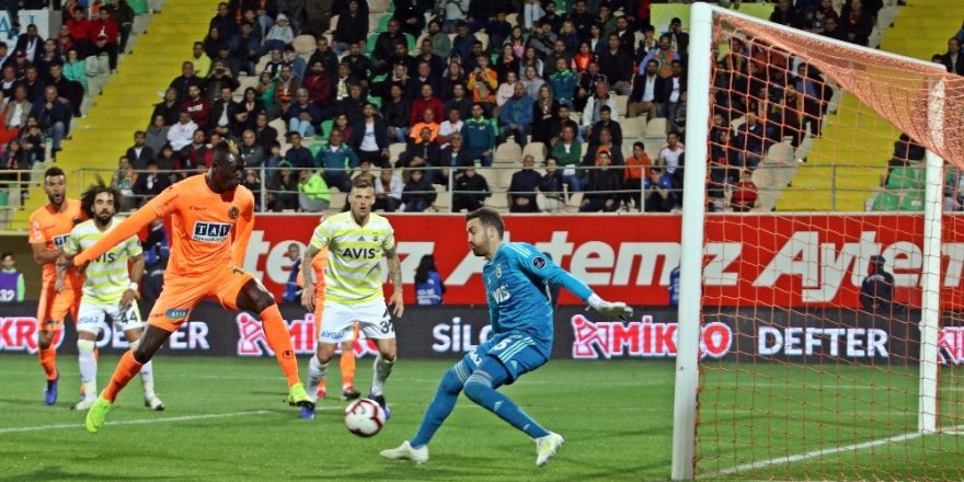 Süper Lig: Alanyaspor: 1 - Fenerbahçe: 0