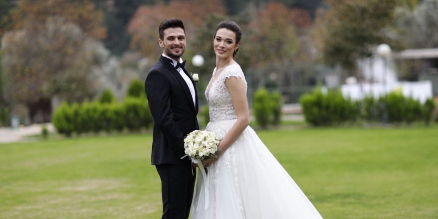 Milli futbolcu Okay Yokuşlu'nun nikahını Soyer kıydı