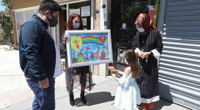 Minik eller Zübeyde Ana'yı resmetti - Kültür Sanat - Manşet Türkiye
