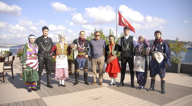 Türk Halk Oyunları ekibinden büyük başarı