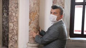 638 yıllık tarihi caminin deprem sigortası dönen denge sütunlar