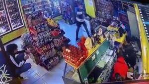 7 kişi pompalı ve sopalarla tekel bayisini bastı