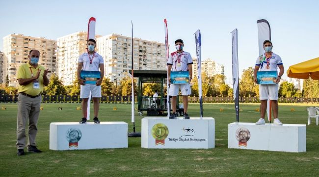 Antalya Büyükşehir Bayan Okçuluk Takımı Türkiye şampiyonu 