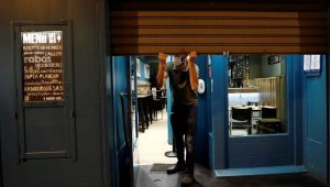 Avrupa kırılıyor... Koronadan ölümler 250 bine dayandı