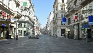 Avusturya'da COVID-19 vak'aları ile ölümler hızla artıyor