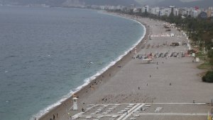 Bulutlar göründü, sahil boşaldı