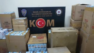 Bursa'da kaçak maske üretim fabrikasına baskın