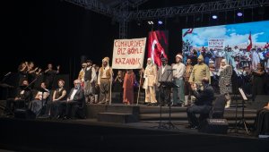 Cumhuriyet coşkusu Büyükşehir Belediyesi ile tüm Mersin'i sardı