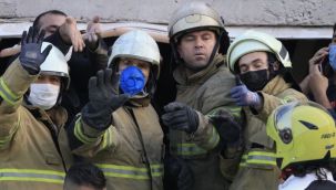 Enkazdan bir futbolcu sağ kurtarıldı