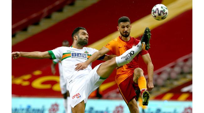 Galatasaray evinde ilk kez Alanyaspor'a yenildi