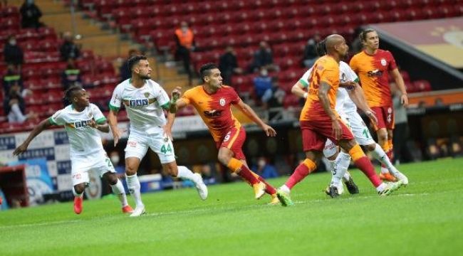 Galatasaray evinde yıkıldı: 1-2