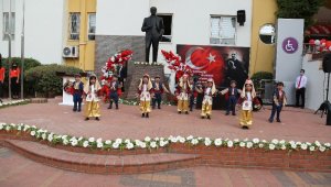 Gaziantep Kolej Vakfı'nda Cumhuriyet coşkusu