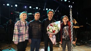 Gölbaşı, Kıraç ve Azerin ile coştu