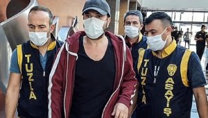 Halil Sezai hakim karşısında