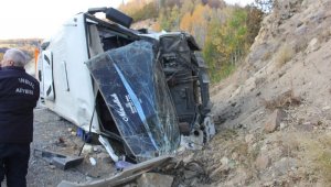 İşçi servisi devrildi 26 yaralı