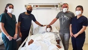 İşçinin kopan kolu yerine dikildi