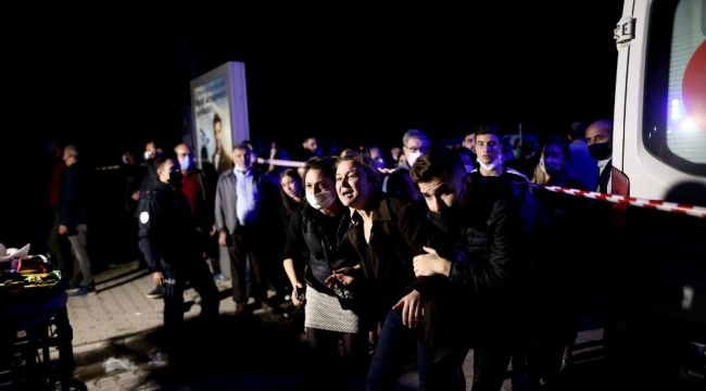 İzmir depreminde arama kurtarma çalışmaları devam ediyor