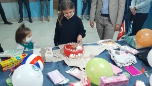 Minik Yağmur'un yüzü güldü