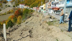 Posof'ta caddeler genişletiliyor