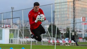 Samsunspor kalecisi Nurullah, geçen sezonu aratıyor