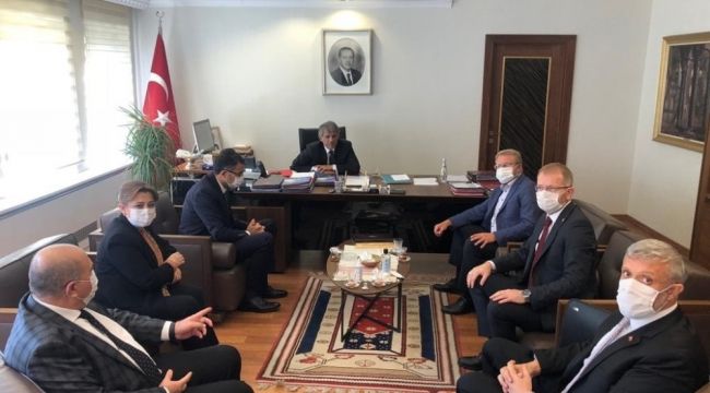 Simav'ın 'Bebek Kütüphanesi'ne ilk adım