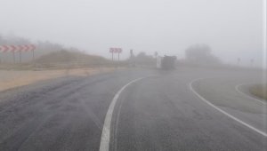 Yoğun sis kazaya neden oldu