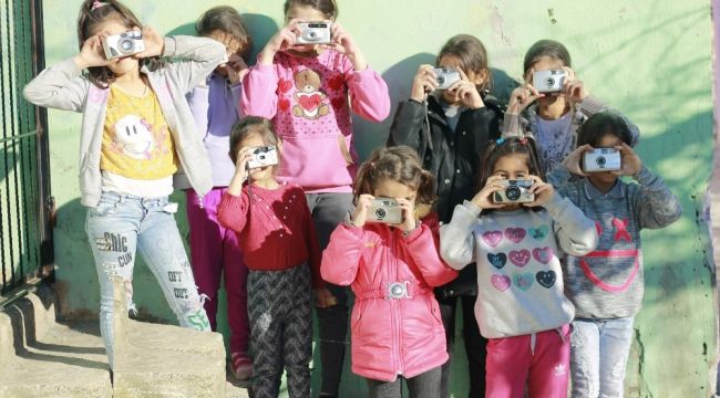 60 çocuk tarafından çekilen 100 fotoğraf, sanatseverlerle buluştu