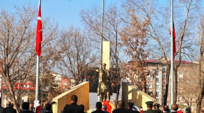 Ağrı'da 10 Kasım Atatürk'ü anma töreni düzenlendi