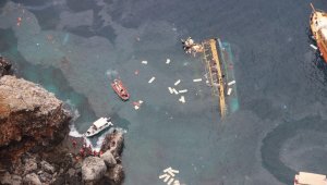 Alanya'da tur teknesi alabora oldu, 1 turist öldü