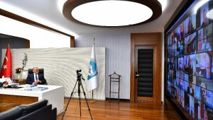 "AVM'lerde hareketliliği azaltmak zorundayız"