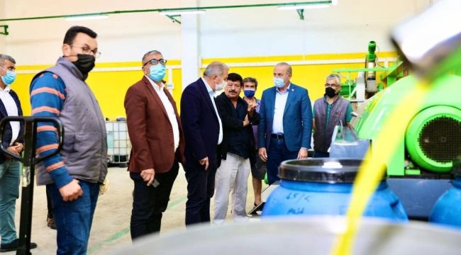 Başkan Atabay zeytinyağı fabrikalarını ziyaret etti
