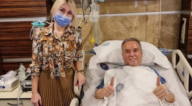 Başkan Böcek, hastanede ilk kez görüntülendi