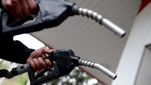 Bu gece benzin ve motorine yine zam geliyor