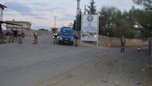 Besni'de bir köy karantinaya alındı