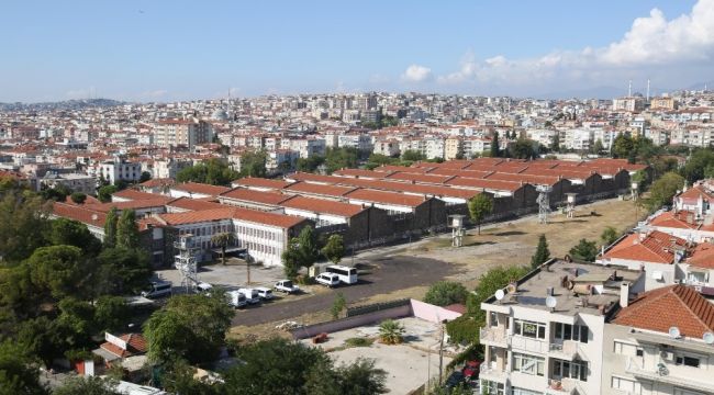 Buca Cezaevi boşaltıldı, mahkumlar nakledildi