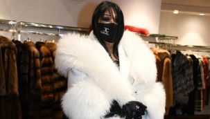 Bülent Ersoy'un kürklerini kabul etmediler