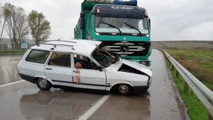 Bursa'da trafik kazası: 1 ölü, 1 yaralı