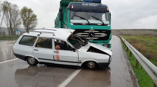 Bursa'da trafik kazası: 1 ölü, 1 yaralı