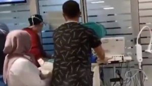 Sağlık çalışanları barikat kurdu, canlarını kurtardı