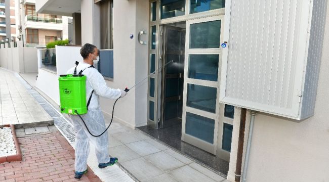 Çiğli'de korona virüsü görülen adresler ilaçlanıyor