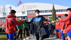 Çocukken geldi, A Milli Takım'a uğurlandı