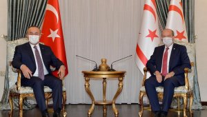Dışişleri Bakanı Çavuşoğlu, KKTC Cumhurbaşkanı Tatar ile görüştü