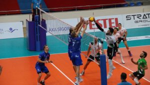 Efeler Ligi: Bingöl Solhan Spor: 0 - Halkbank: 3