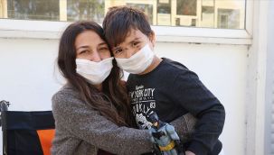 Enkazdan kurtarılmalarını anlattı