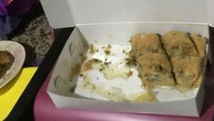 Evi terkeden eşinin ailesine zehirli baklava gönderdi