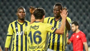 Fenerbahçe 4 golle tur atladı